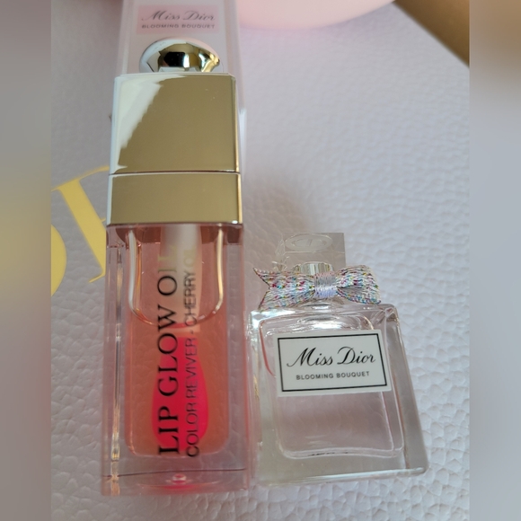 DIOR Pink Pouch Round Case - Picture 4 of 11